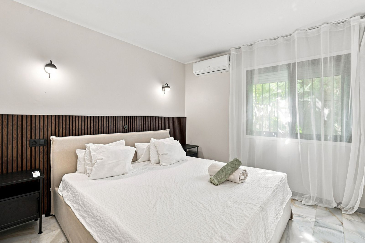 Appartement te koop in Calahonda | 2 slaapkamers H5470465