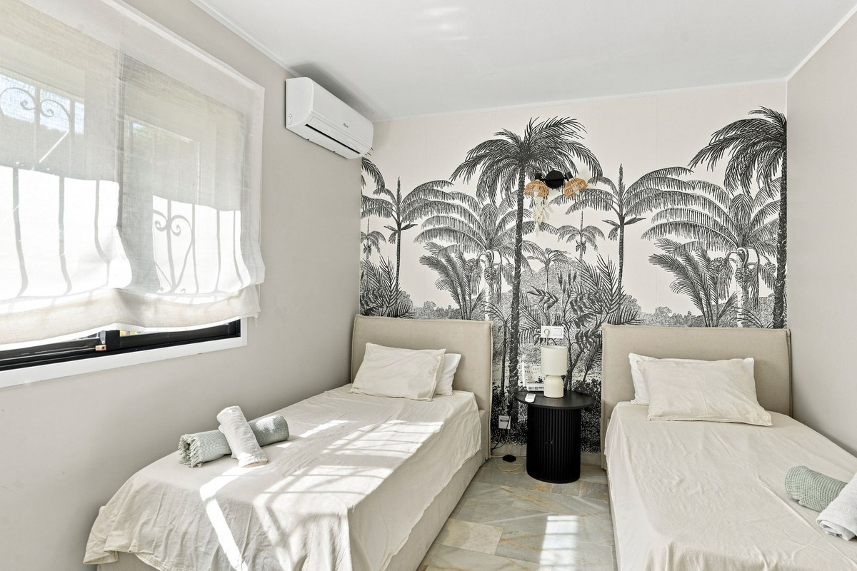 Appartement te koop in Calahonda | 2 slaapkamers H5470465