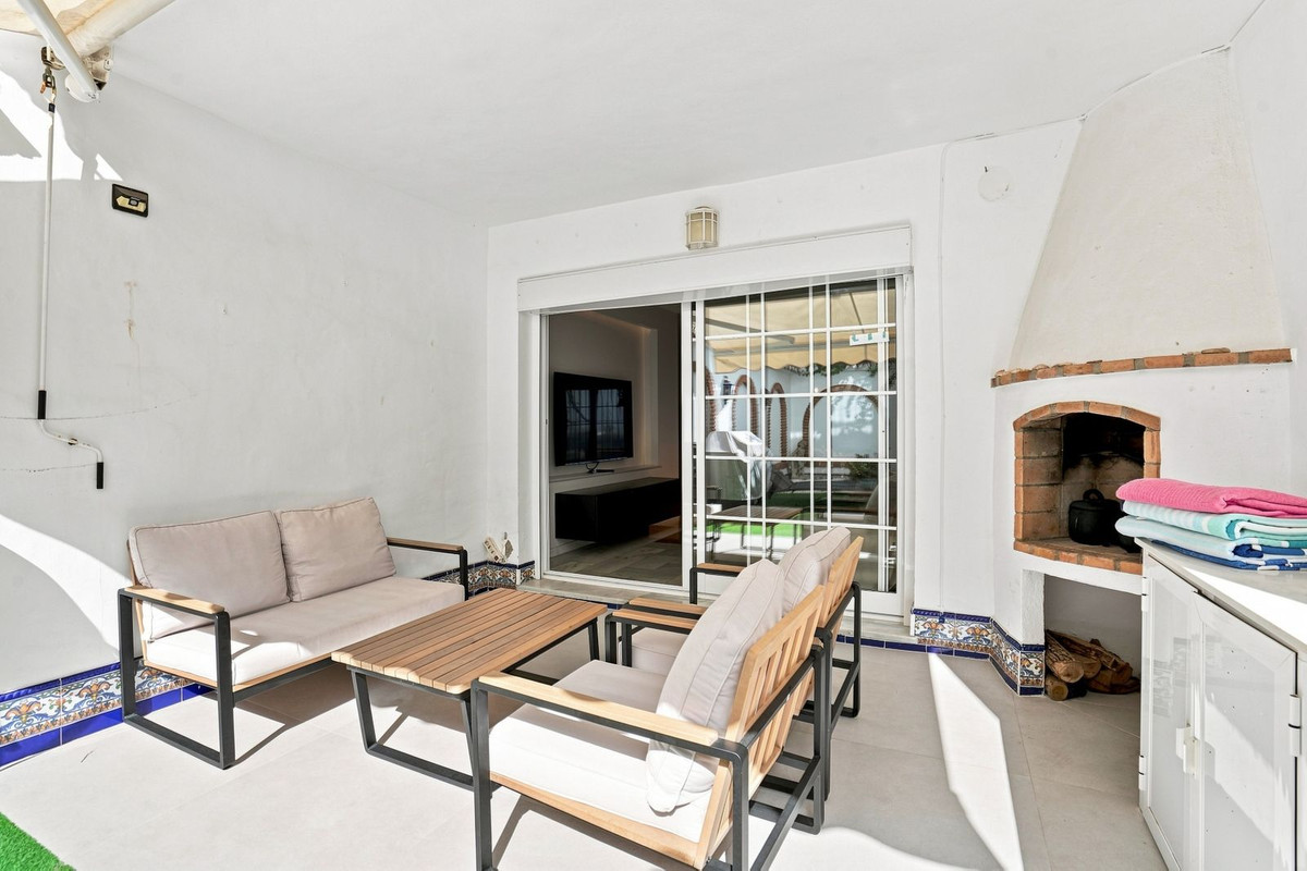 Appartement te koop in Calahonda | 2 slaapkamers H5470465