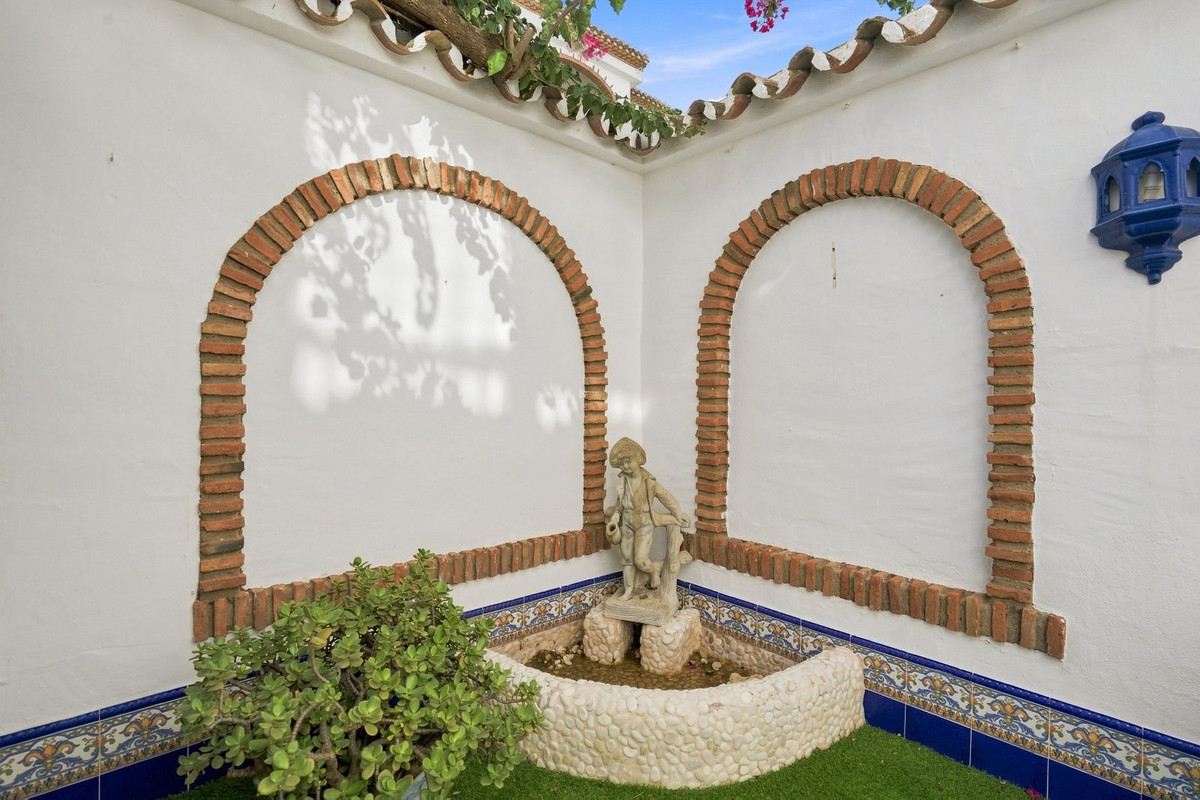 Appartement te koop in Calahonda | 2 slaapkamers H5470465