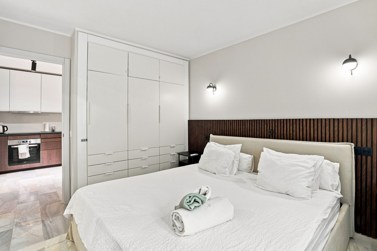 Appartement te koop in Calahonda | 2 slaapkamers H5470465