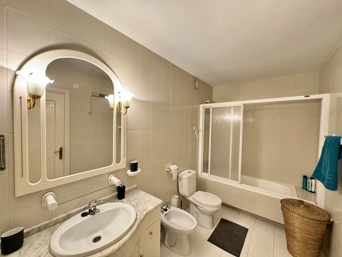 Appartement te koop in Calahonda | 3 slaapkamers H5473510