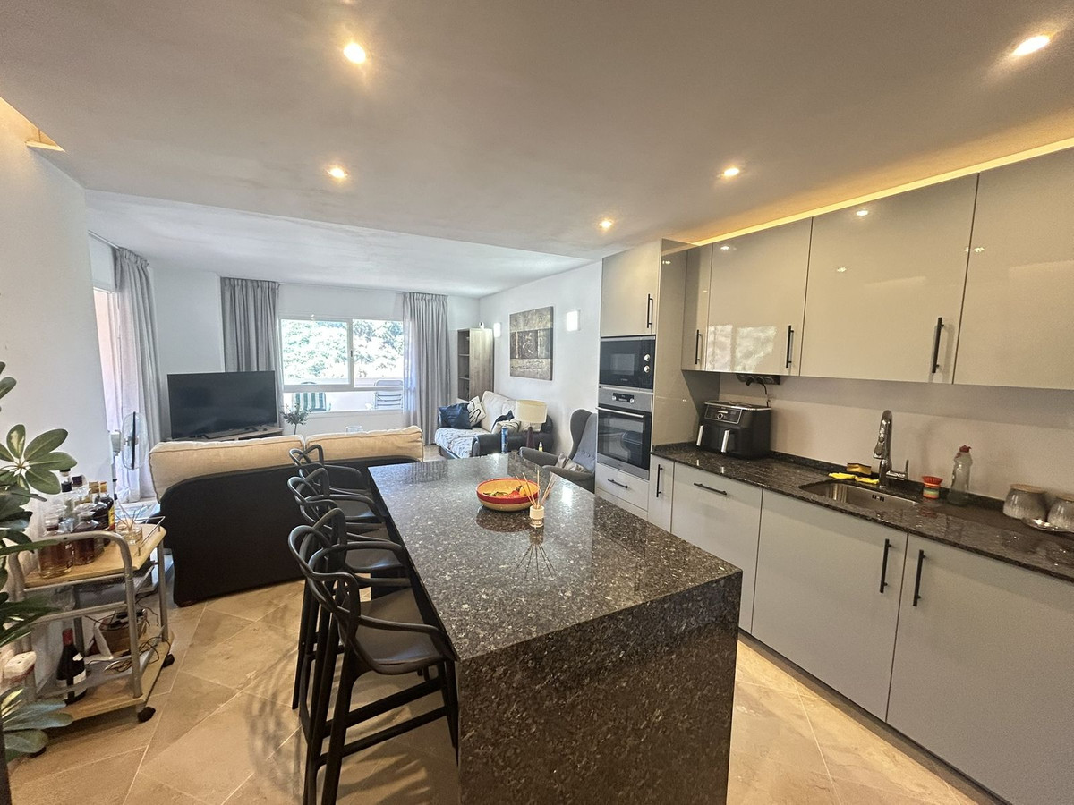 Appartement te koop in Calahonda | 2 slaapkamers H5474722