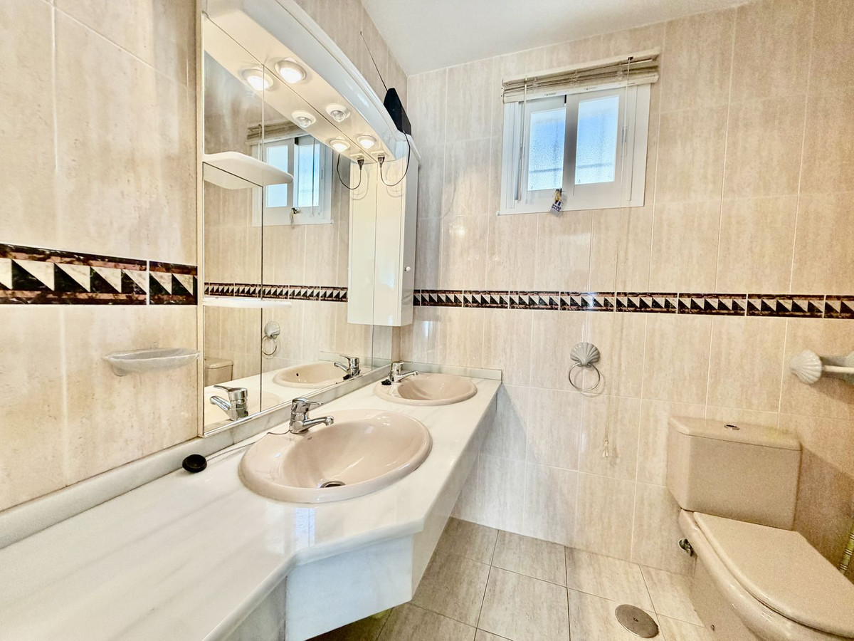 Appartement te koop in Calahonda | 2 slaapkamers H5482462