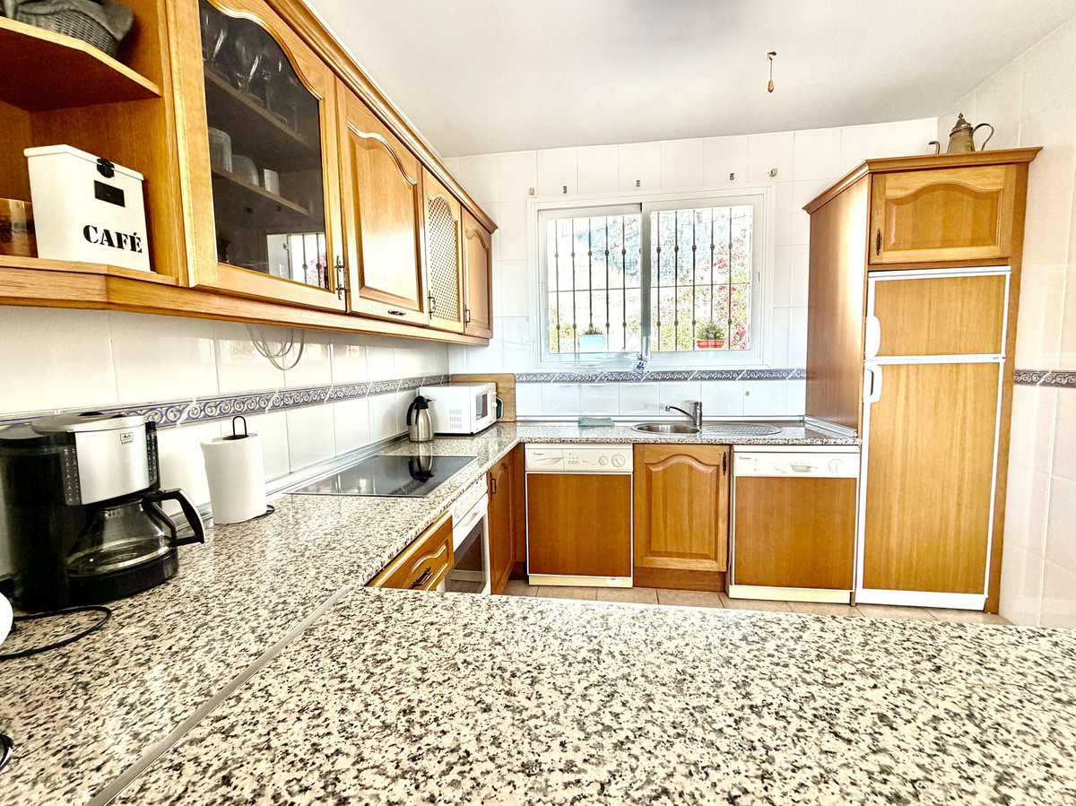 Appartement te koop in Calahonda | 2 slaapkamers H5482462