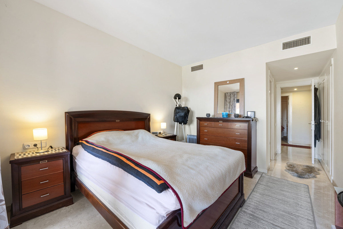 Appartement te koop in Calahonda | 2 slaapkamers H5483194
