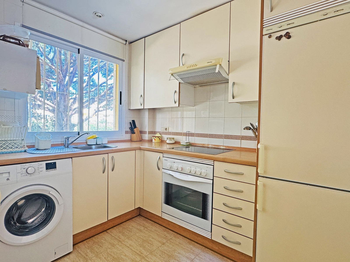 Appartement te koop in Calahonda | 1 slaapkamers H5483446