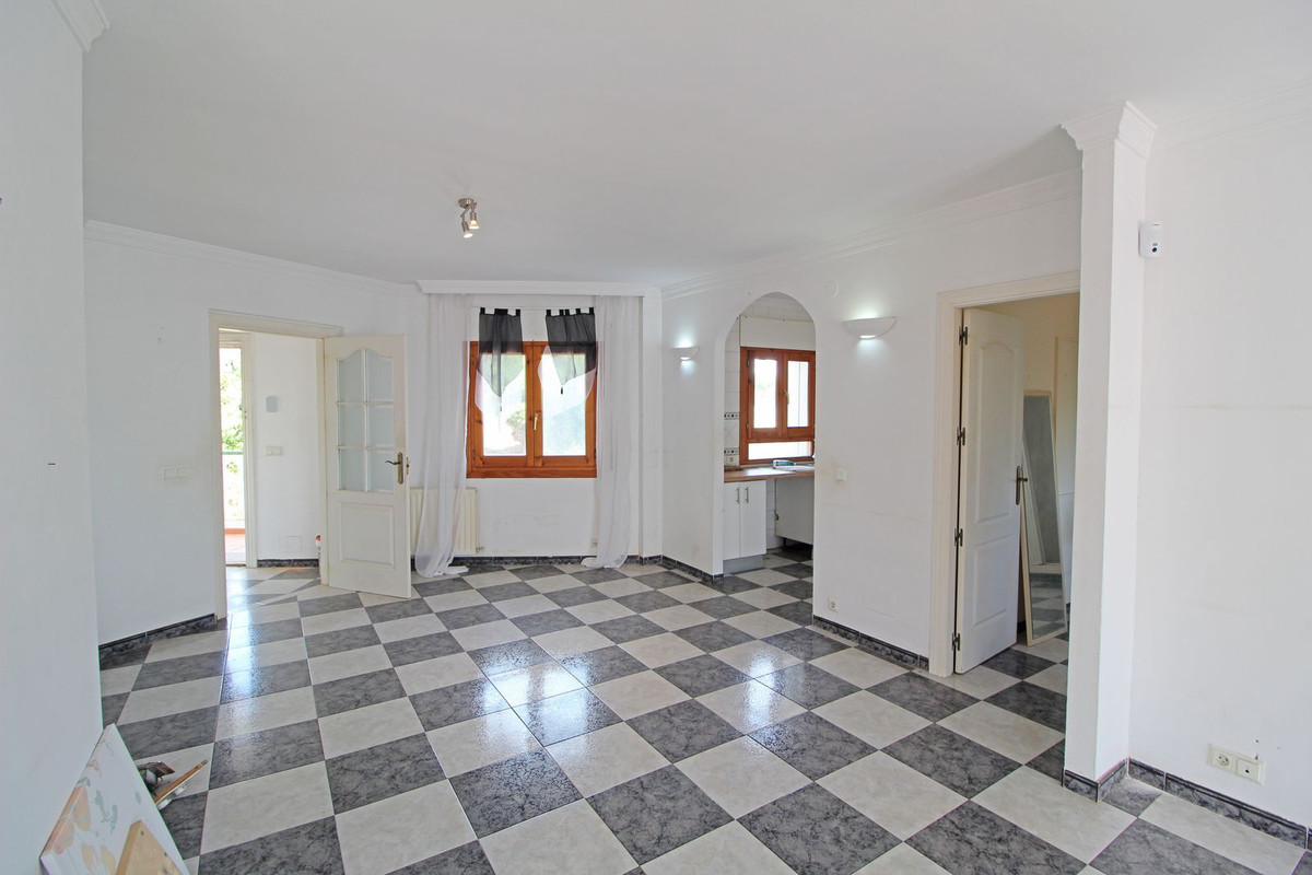 Penthouse te koop in Calahonda | 8 slaapkamers H5486128