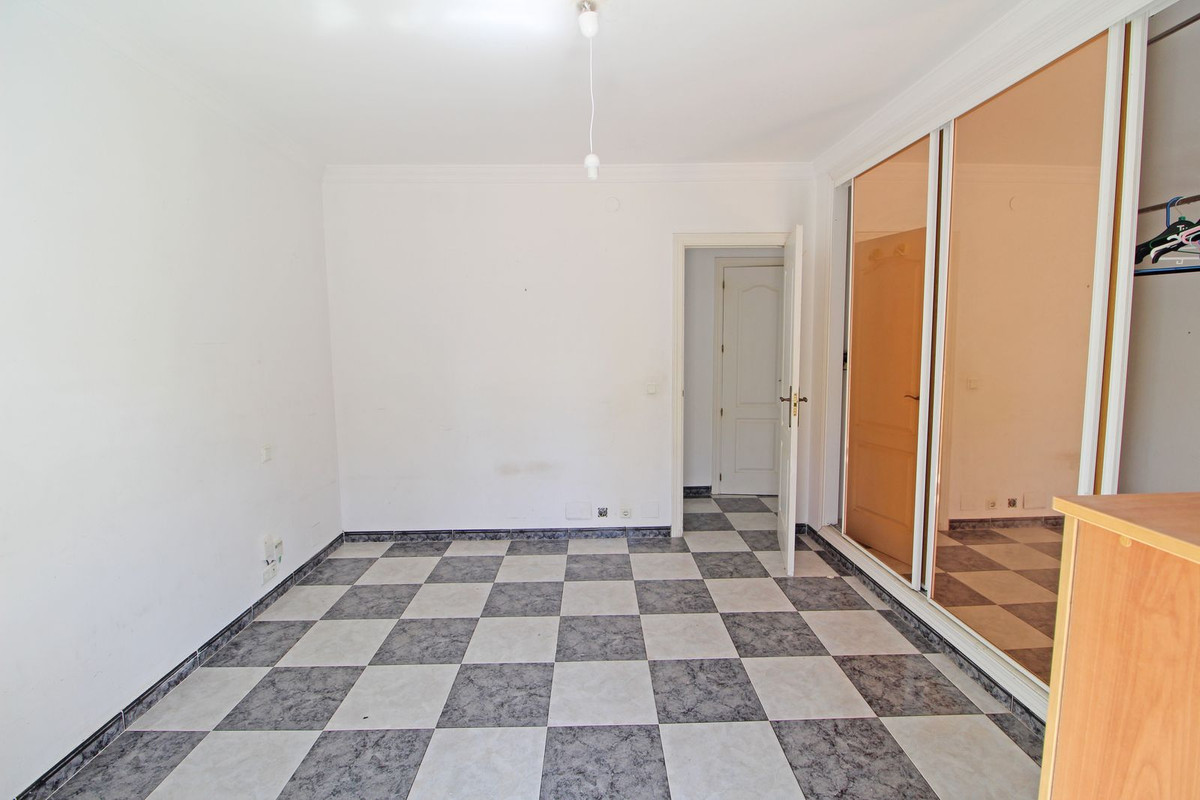 Penthouse te koop in Calahonda | 8 slaapkamers H5486128