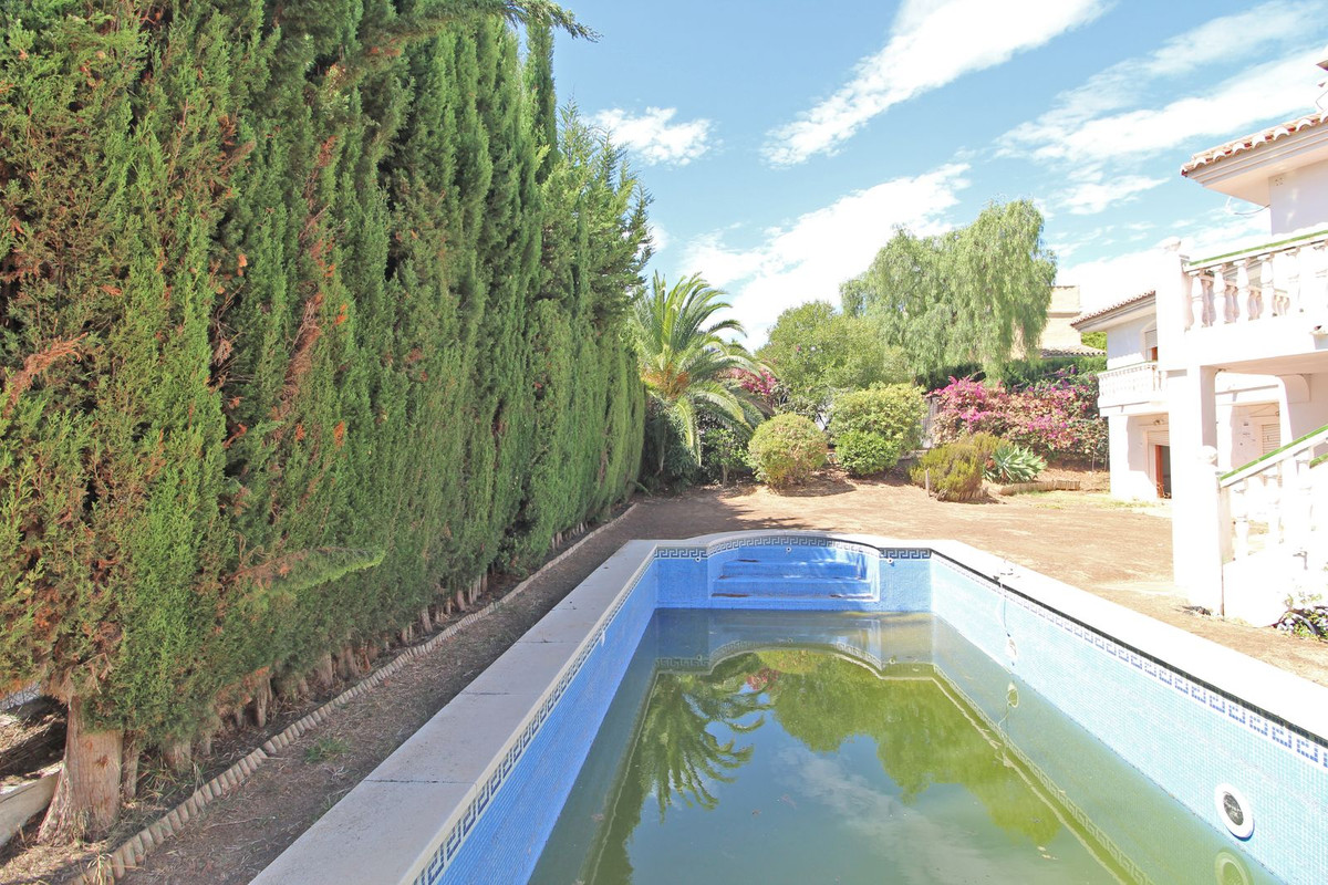 Penthouse te koop in Calahonda | 8 slaapkamers H5486128
