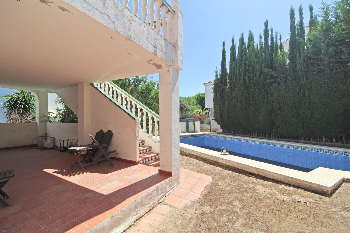 Penthouse te koop in Calahonda | 8 slaapkamers H5486128