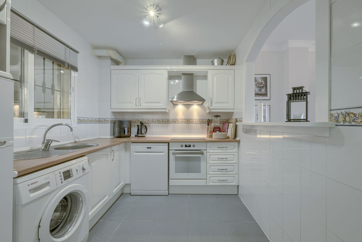 Appartement te koop in Calahonda | 2 slaapkamers H5487871