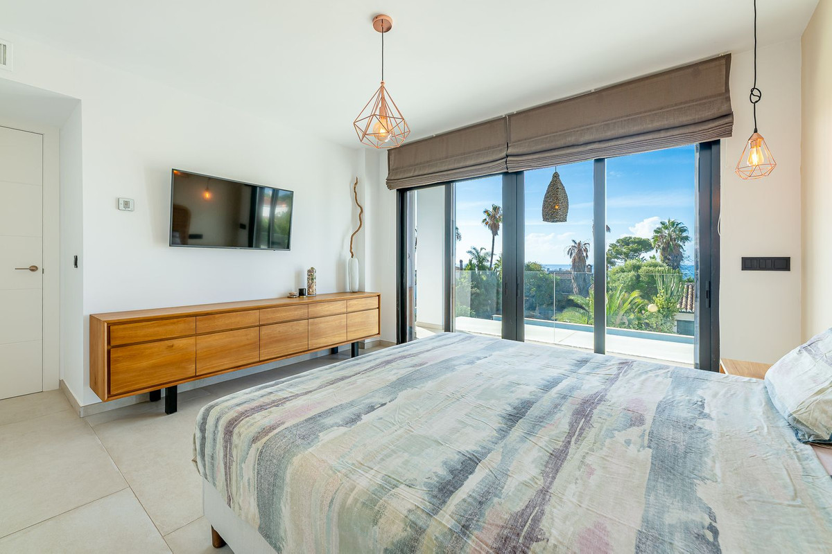 Percelen te koop in Calahonda | 4 slaapkamers H5494105