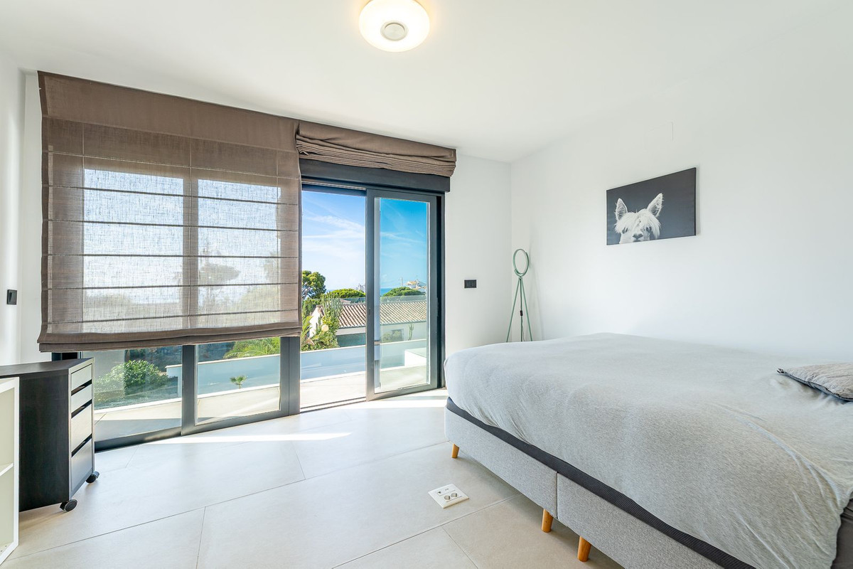Percelen te koop in Calahonda | 4 slaapkamers H5494105