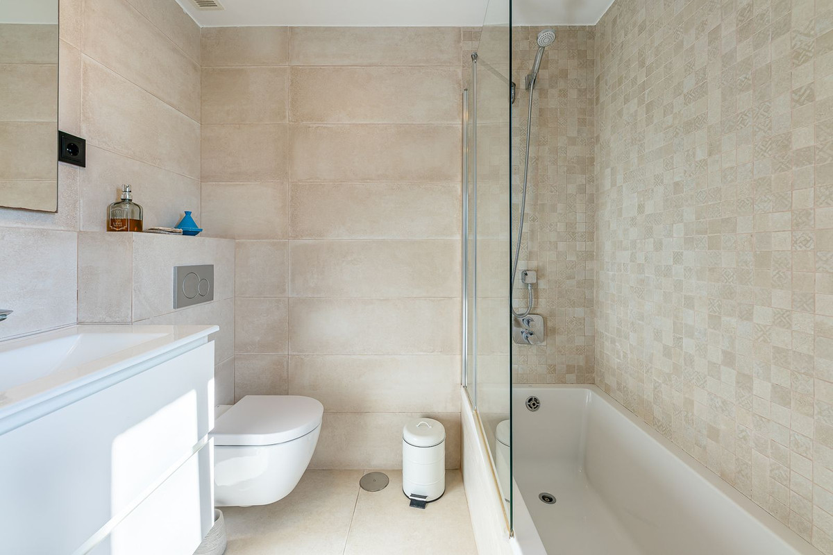 Percelen te koop in Calahonda | 4 slaapkamers H5494105