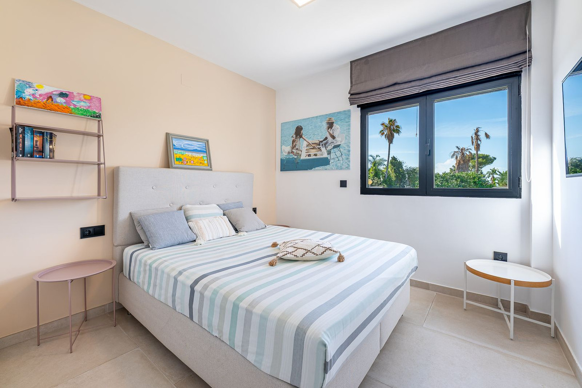 Percelen te koop in Calahonda | 4 slaapkamers H5494105