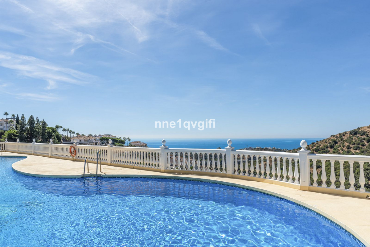 Appartement te koop in Calahonda | 2 slaapkamers H5495305