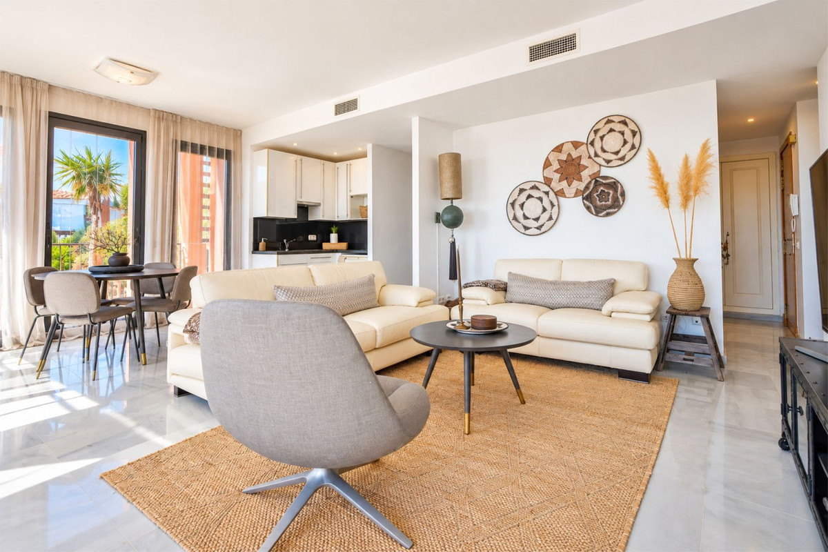 Appartement te koop in Calahonda | 4 slaapkamers H5495473