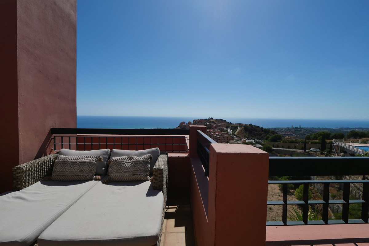 Appartement te koop in Calahonda | 4 slaapkamers H5495473