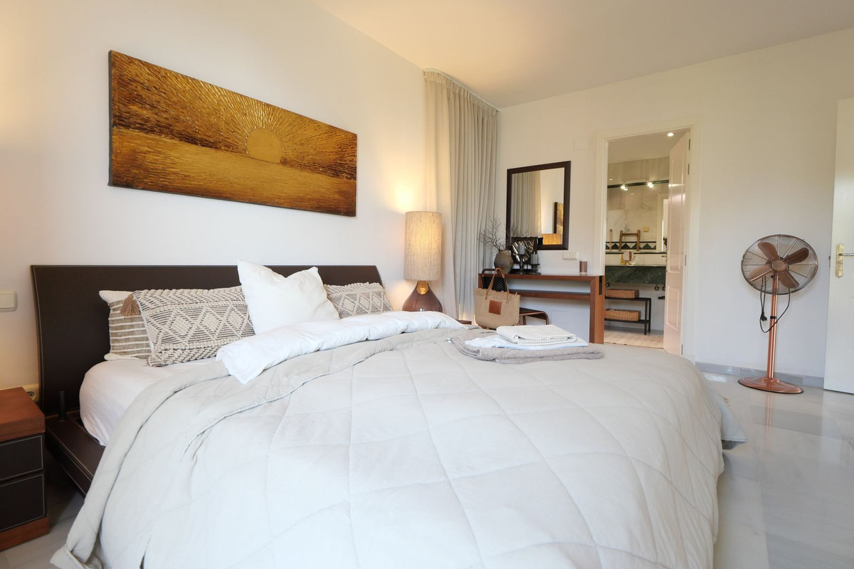Appartement te koop in Calahonda | 4 slaapkamers H5495473