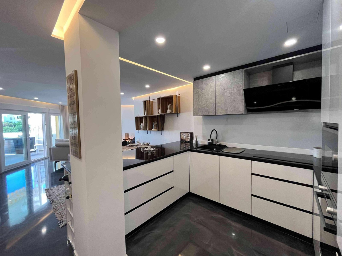 Penthouse te koop in Calahonda | 3 slaapkamers H5499493