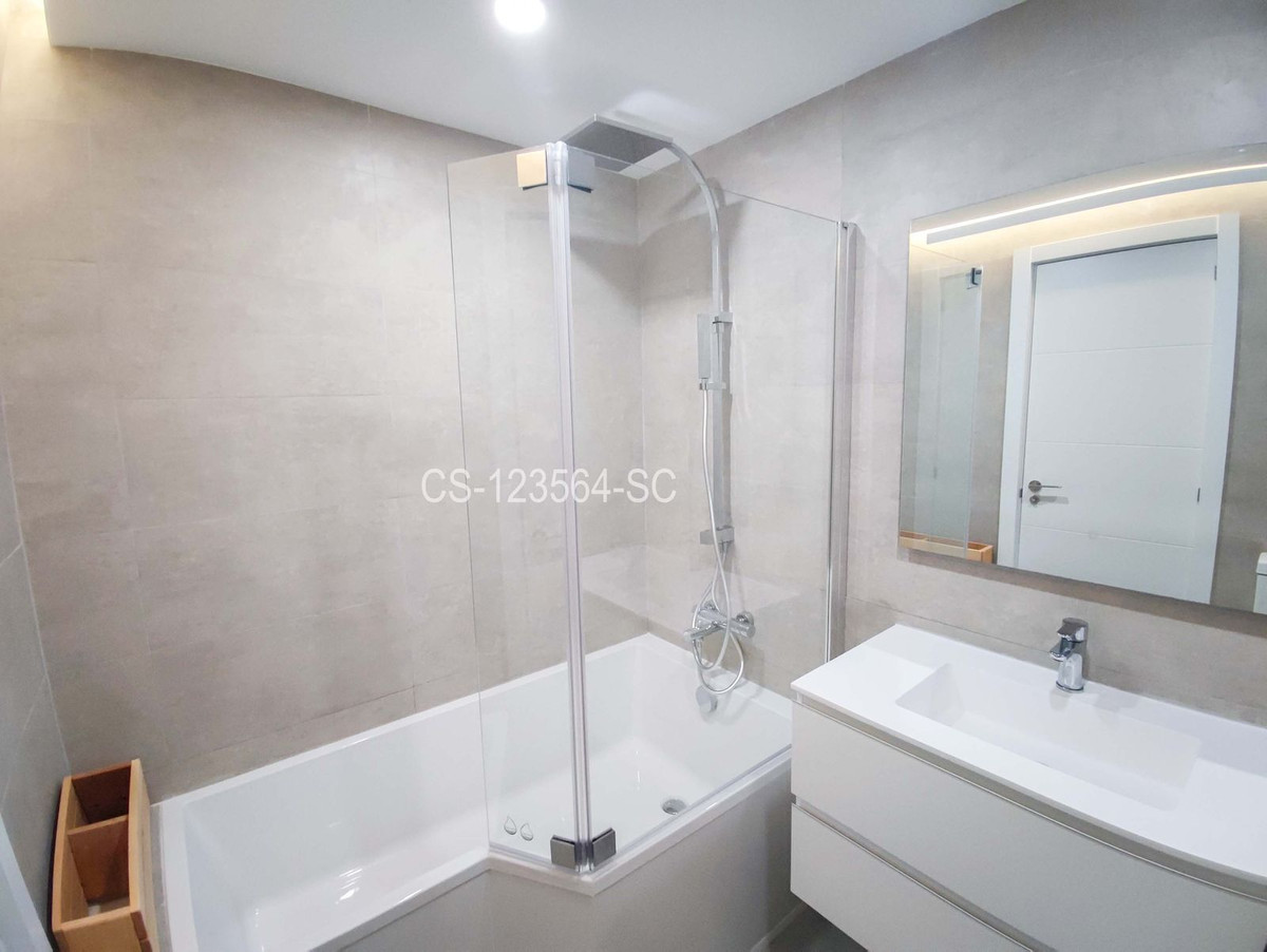 Penthouse te koop in Calahonda | 3 slaapkamers H5499493