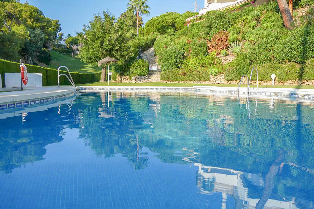 Penthouse te koop in Calahonda | 3 slaapkamers H5499493