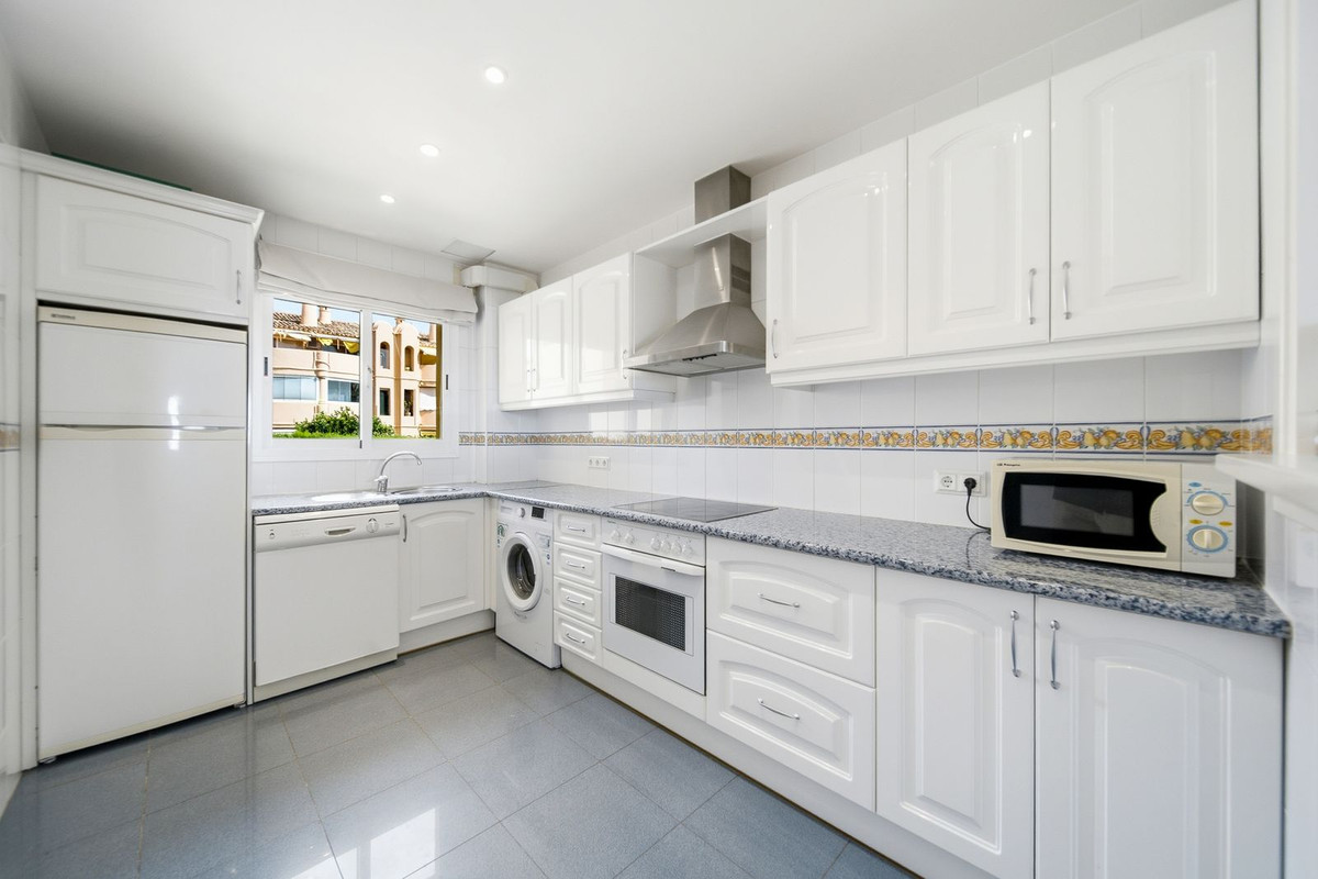 Appartement te koop in Calahonda | 3 slaapkamers H5512531