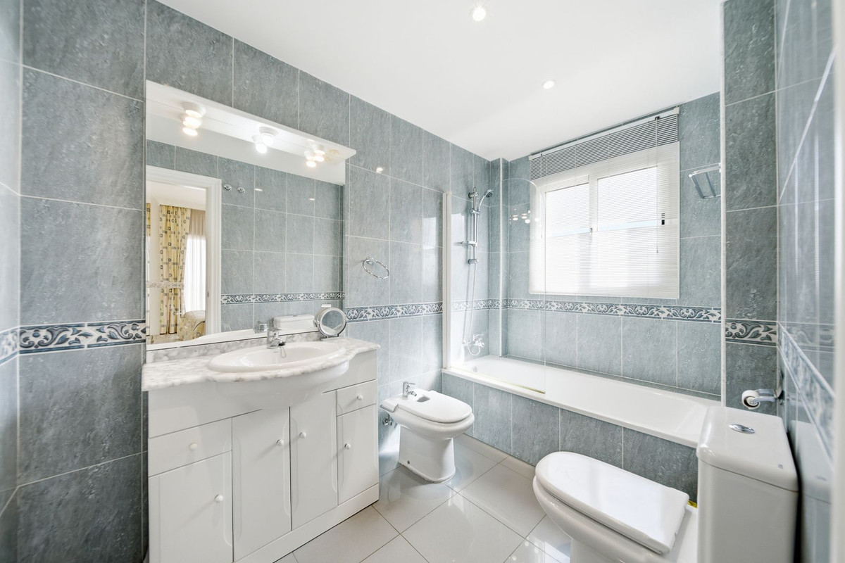 Appartement te koop in Calahonda | 3 slaapkamers H5512531