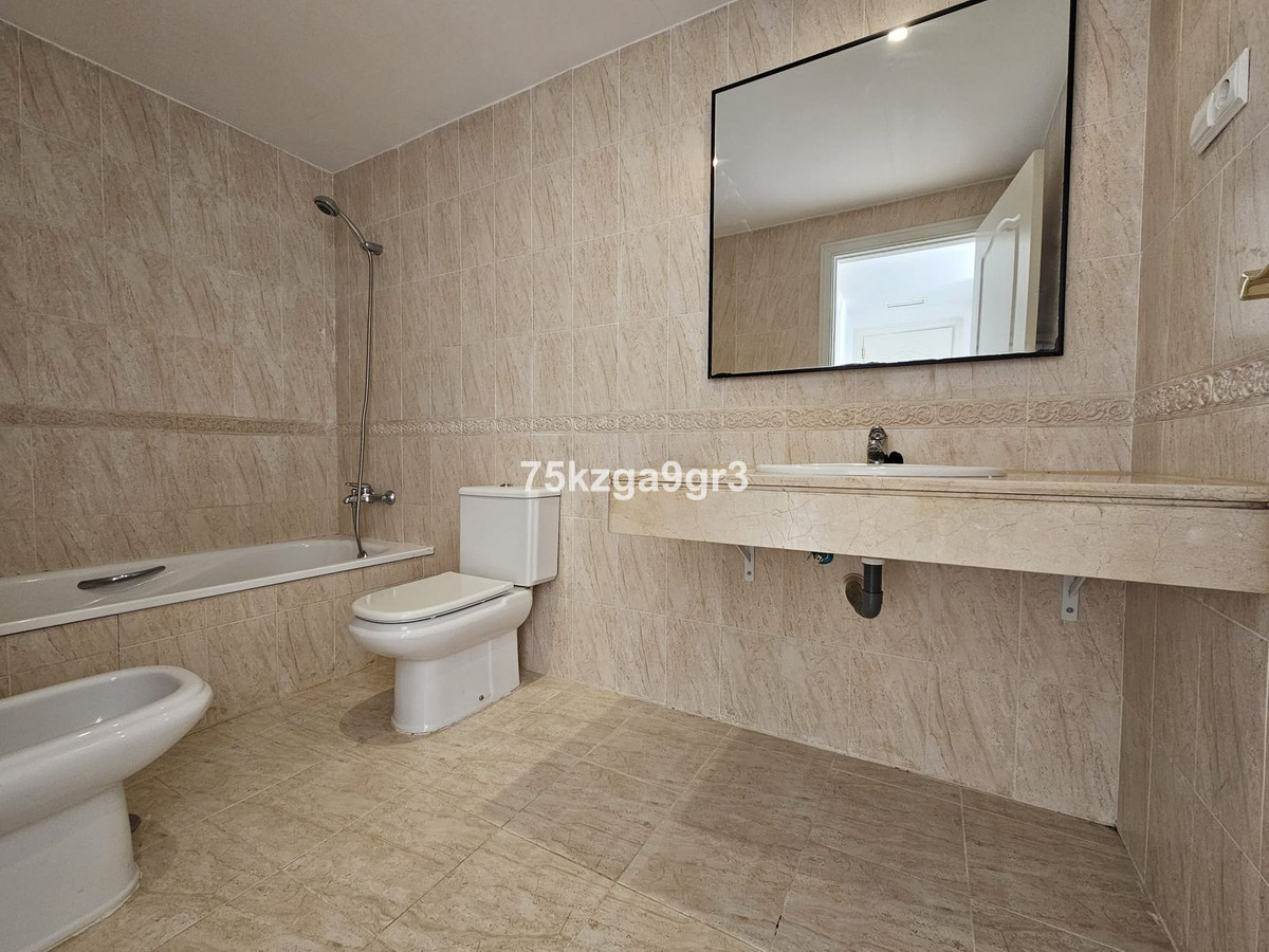 Appartement te koop in Calahonda | 2 slaapkamers H5523247