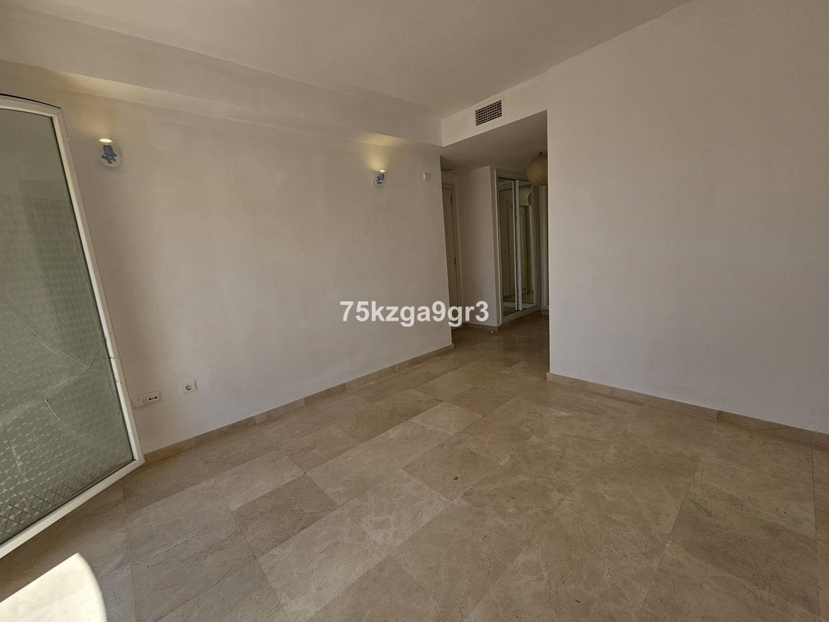 Appartement te koop in Calahonda | 2 slaapkamers H5523247