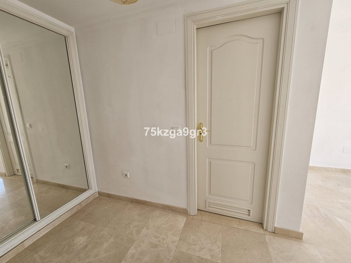 Appartement te koop in Calahonda | 2 slaapkamers H5523247