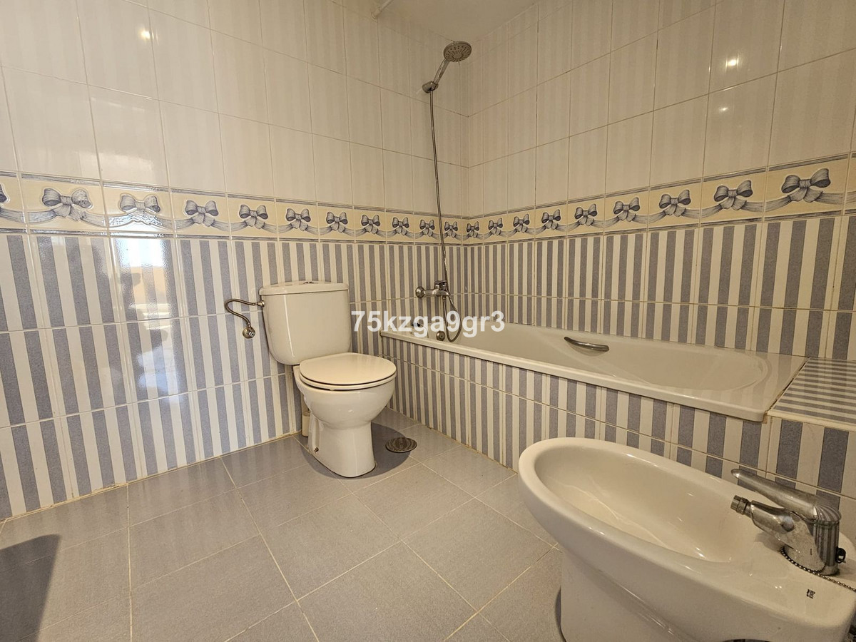 Appartement te koop in Calahonda | 2 slaapkamers H5523247