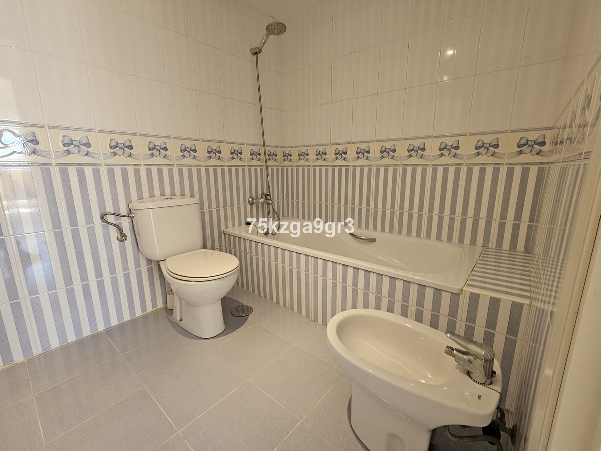 Appartement te koop in Calahonda | 2 slaapkamers H5523247