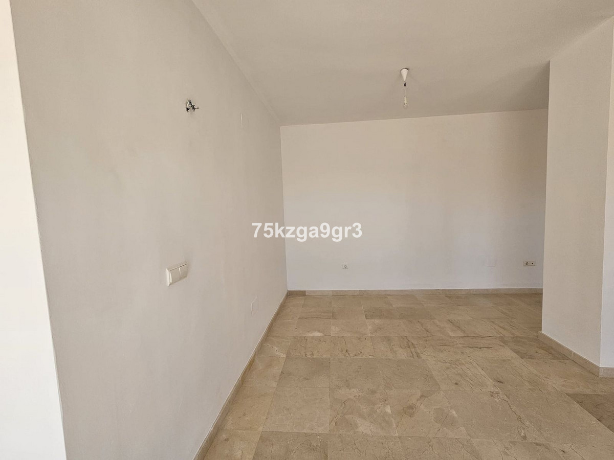 Appartement te koop in Calahonda | 2 slaapkamers H5523247