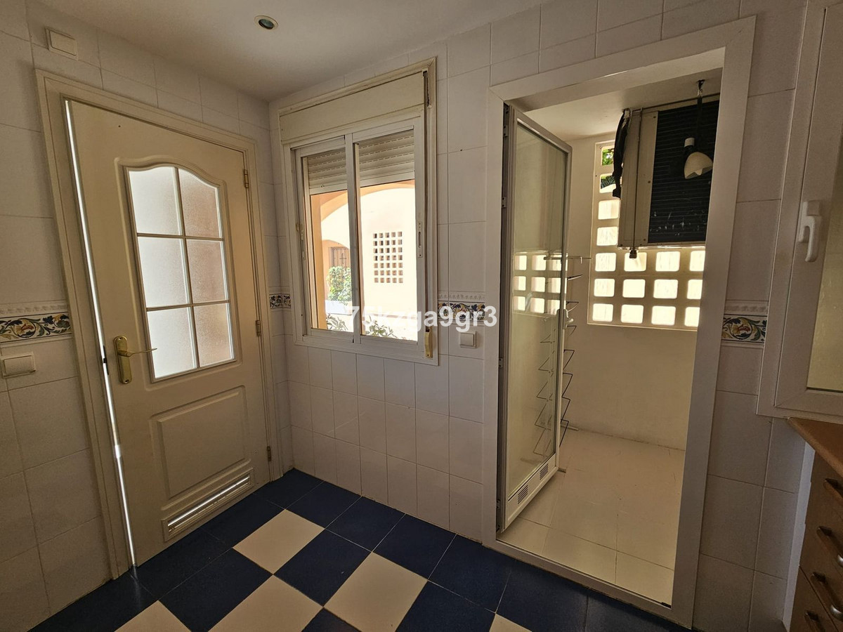 Appartement te koop in Calahonda | 2 slaapkamers H5523247