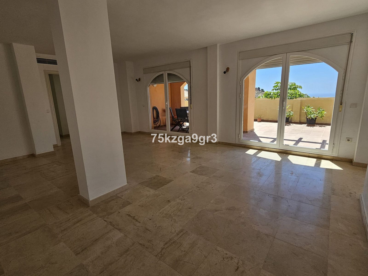Appartement te koop in Calahonda | 2 slaapkamers H5523247