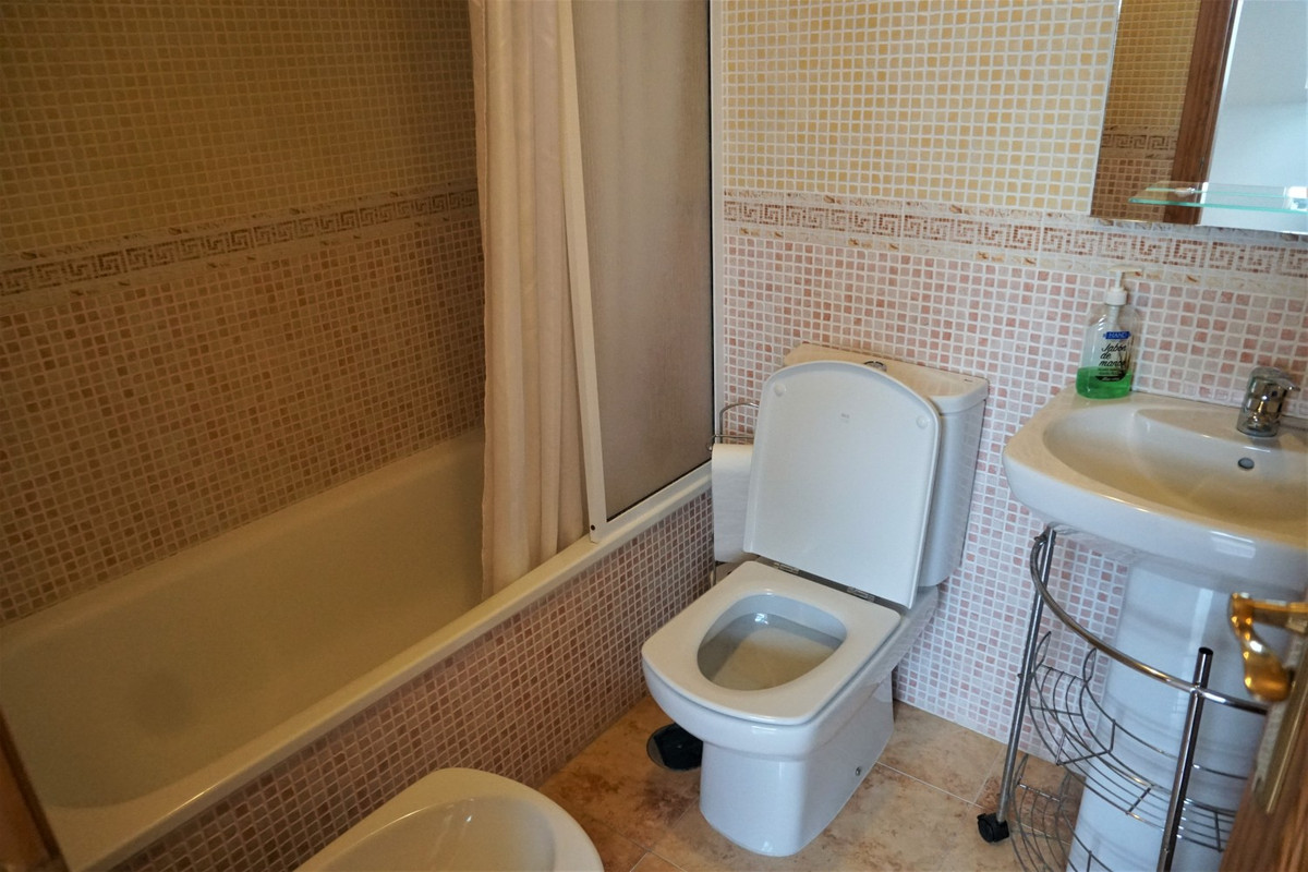 Appartement te koop in Caleta de Vélez | 2 slaapkamers H3979039