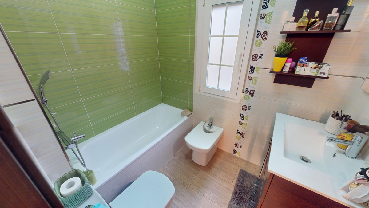 Appartement te koop in Caleta de Vélez | 3 slaapkamers H5259139