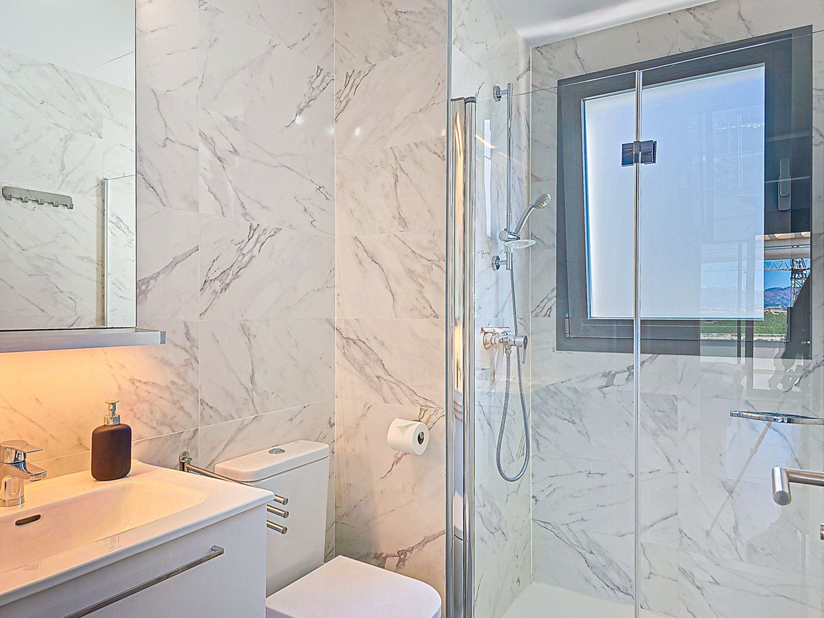 Appartement te koop in Caleta de Vélez | 2 slaapkamers H5302873