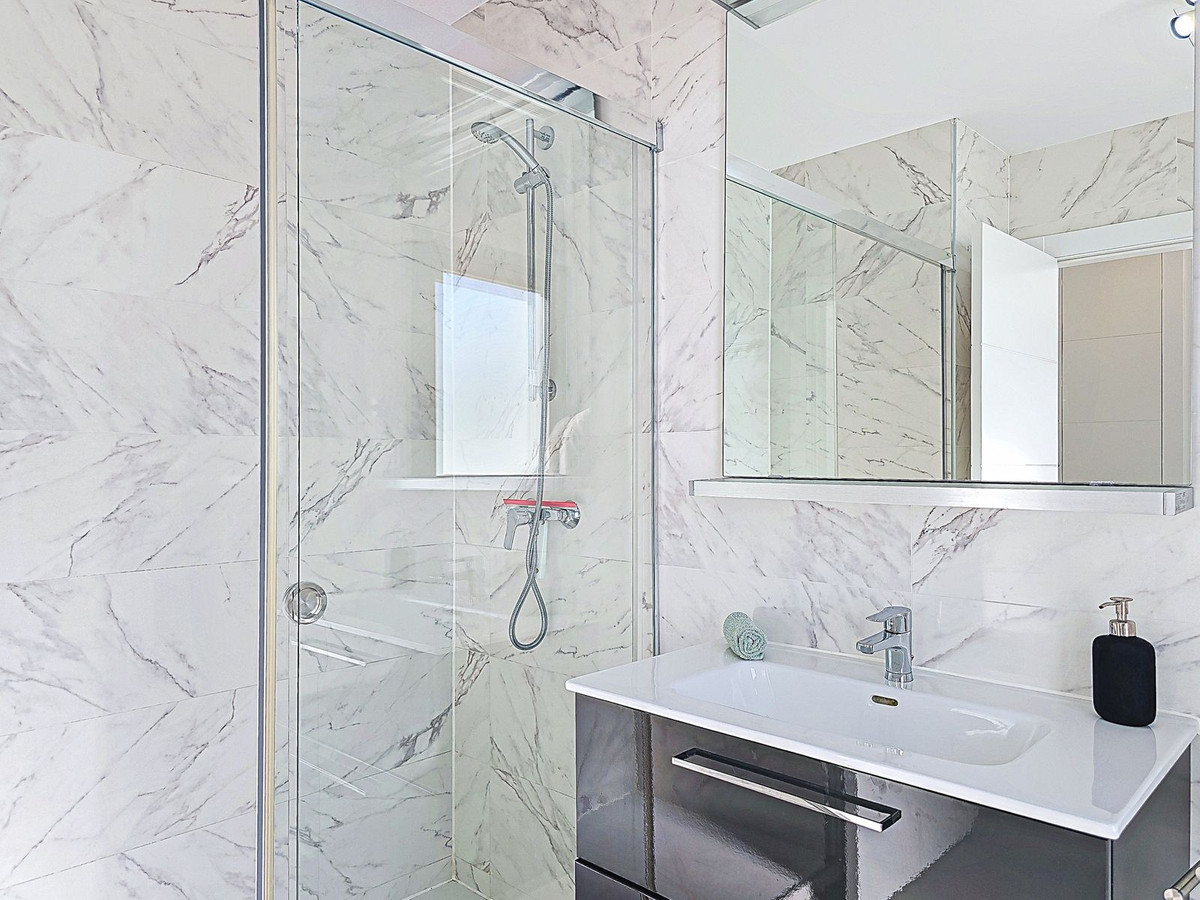 Appartement te koop in Caleta de Vélez | 2 slaapkamers H5302873