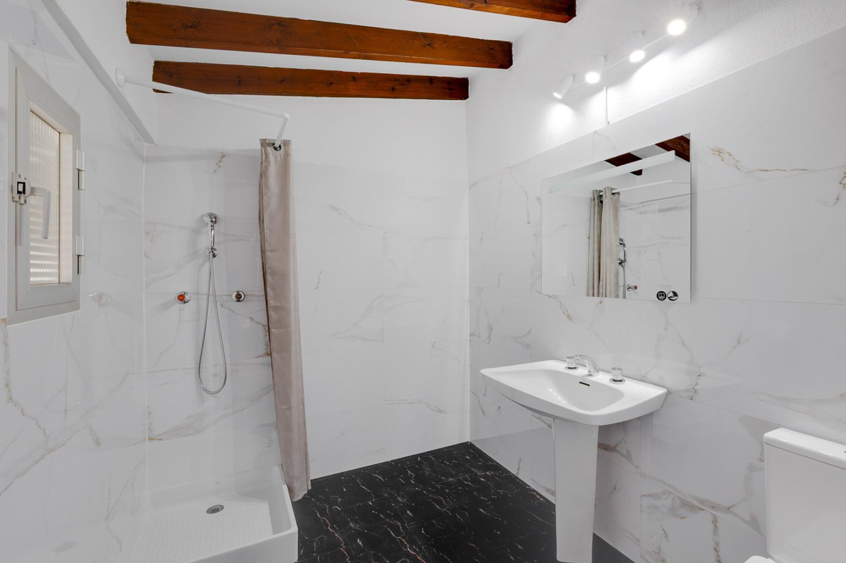 Bungalow te koop in Calpe | 6 slaapkamers H5289979