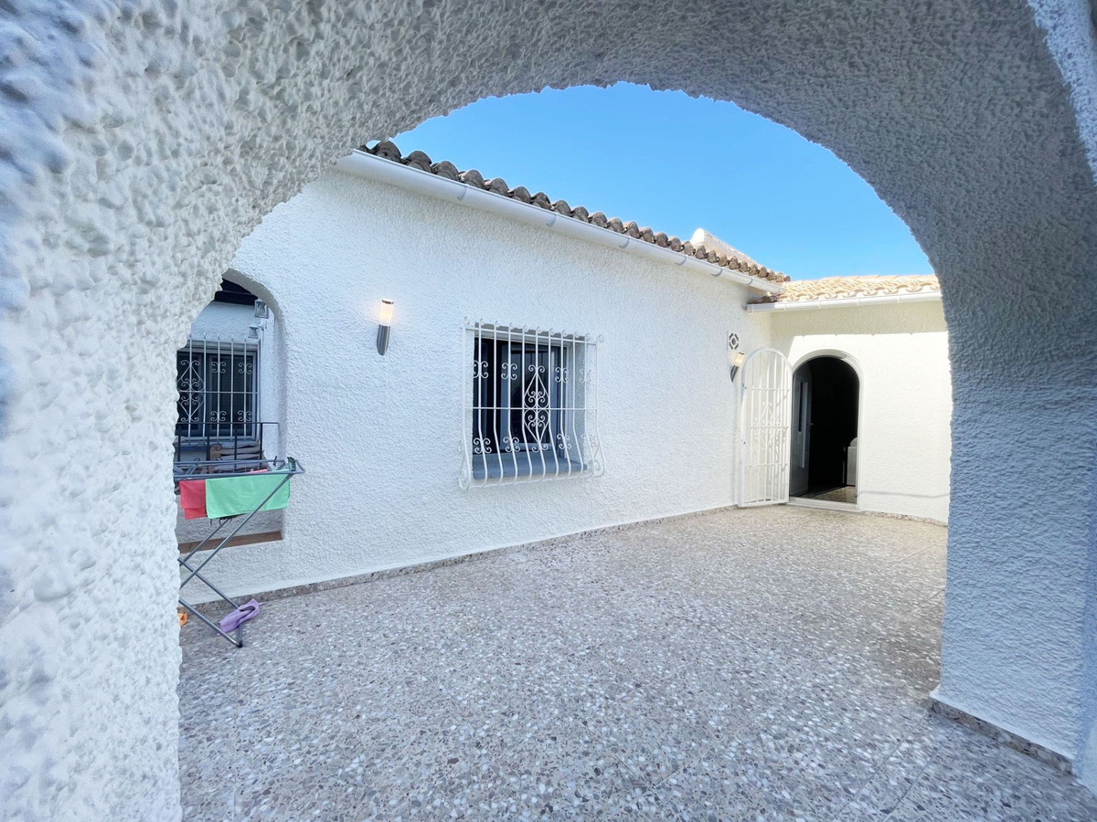 Vrijstaande Villa te koop in Calpe | 4 slaapkamers H5293294