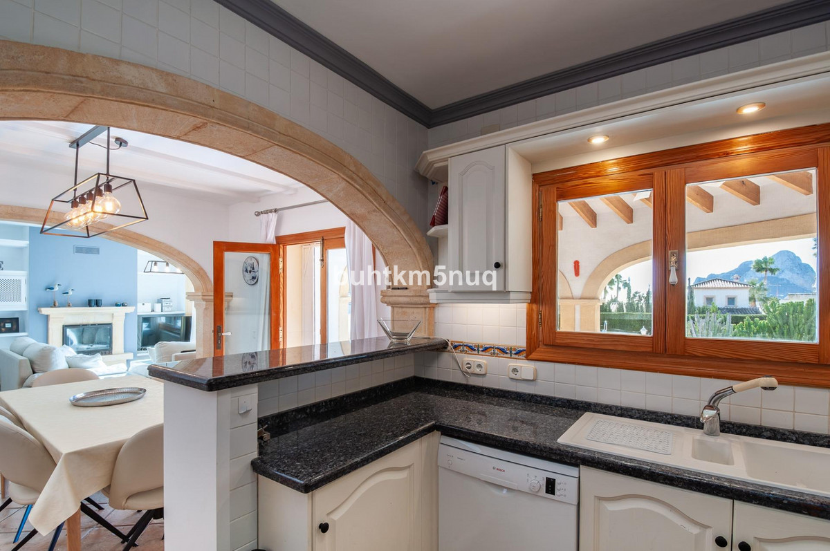 Vrijstaande Villa te koop in Calpe | 4 slaapkamers H5298445