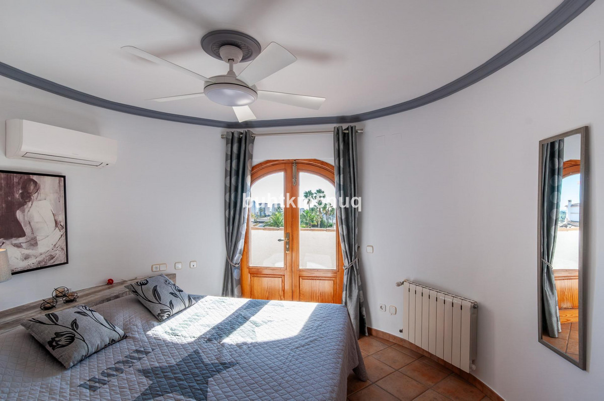 Vrijstaande Villa te koop in Calpe | 4 slaapkamers H5298445