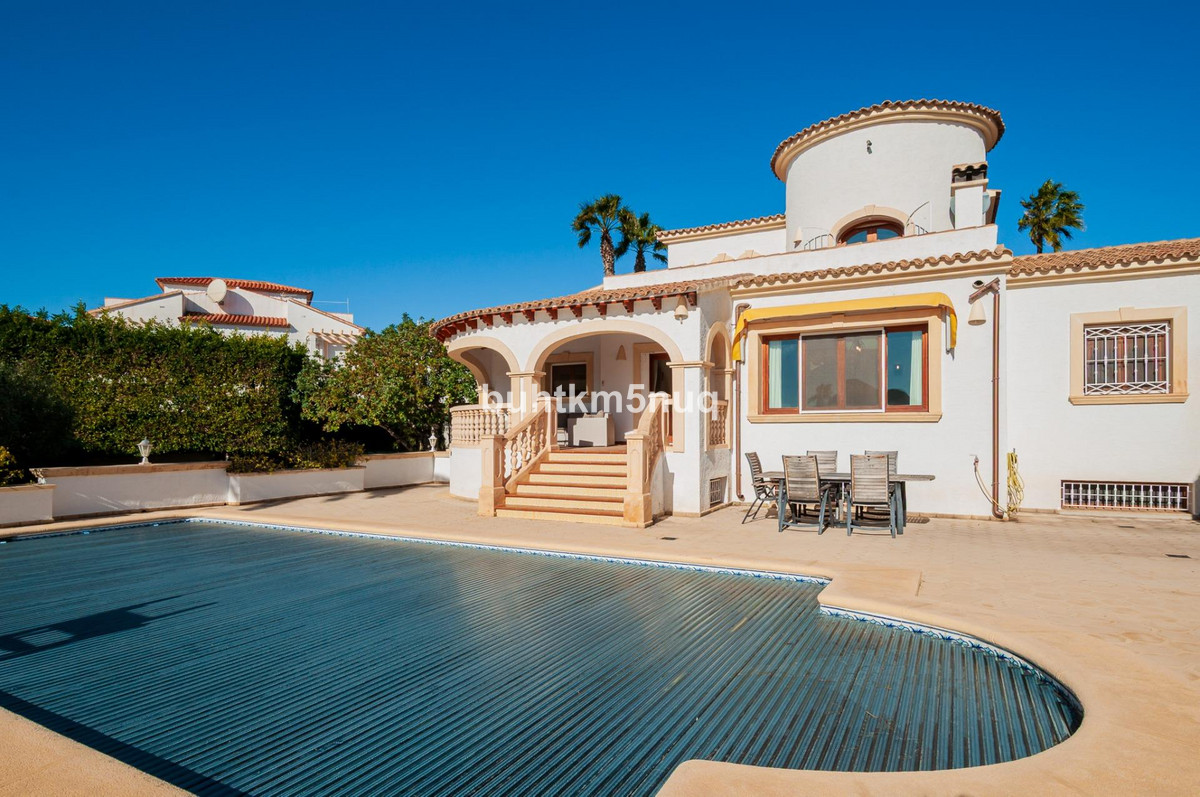 Vrijstaande Villa te koop in Calpe | 4 slaapkamers H5298445