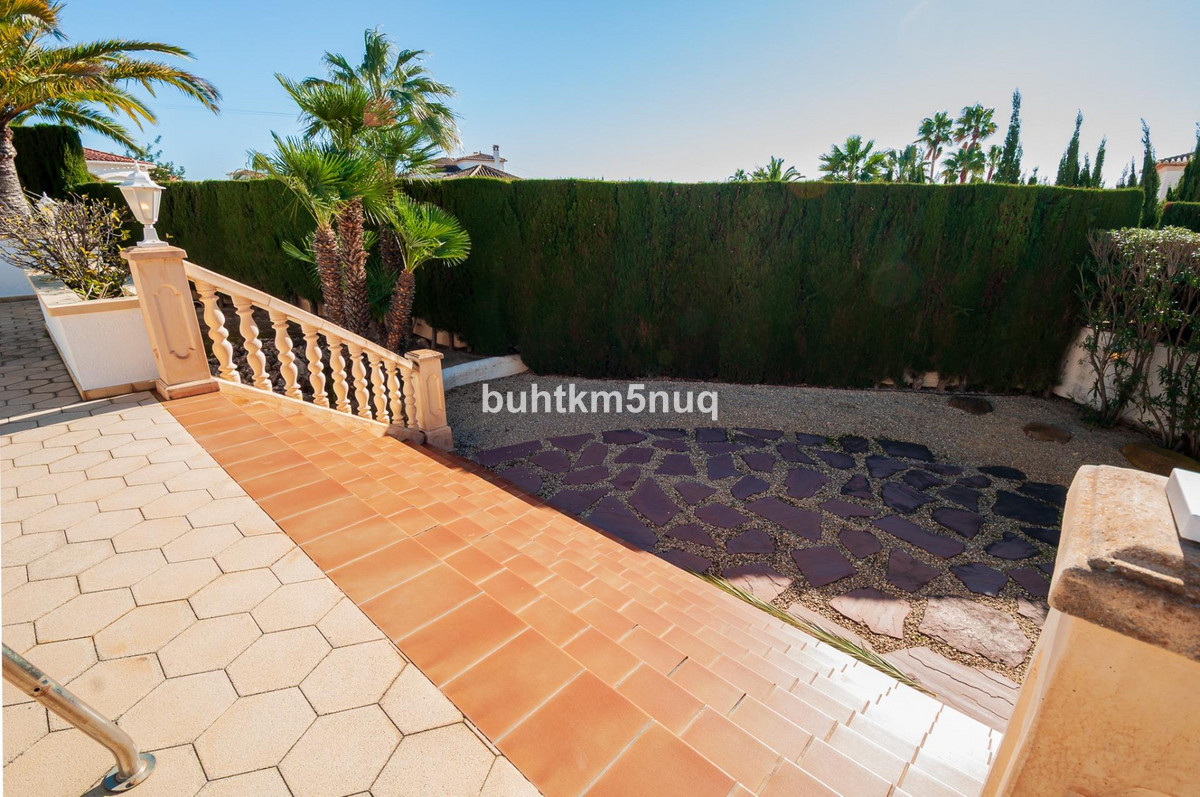 Vrijstaande Villa te koop in Calpe | 4 slaapkamers H5298445