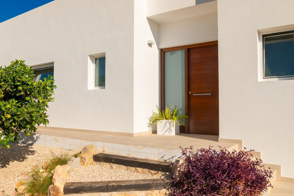 Vrijstaande Villa te koop in Calpe | 4 slaapkamers H5384713