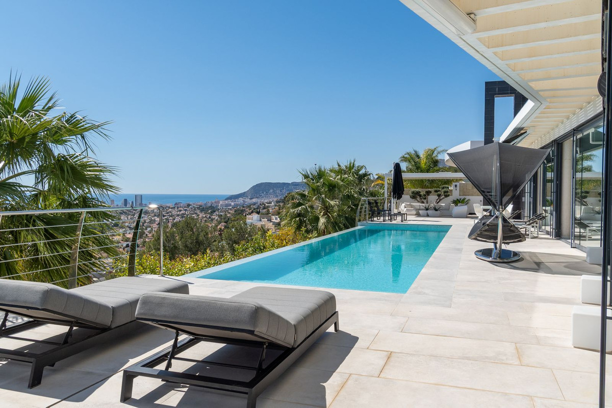 Appartement te koop in Calpe | 4 slaapkamers H5388220