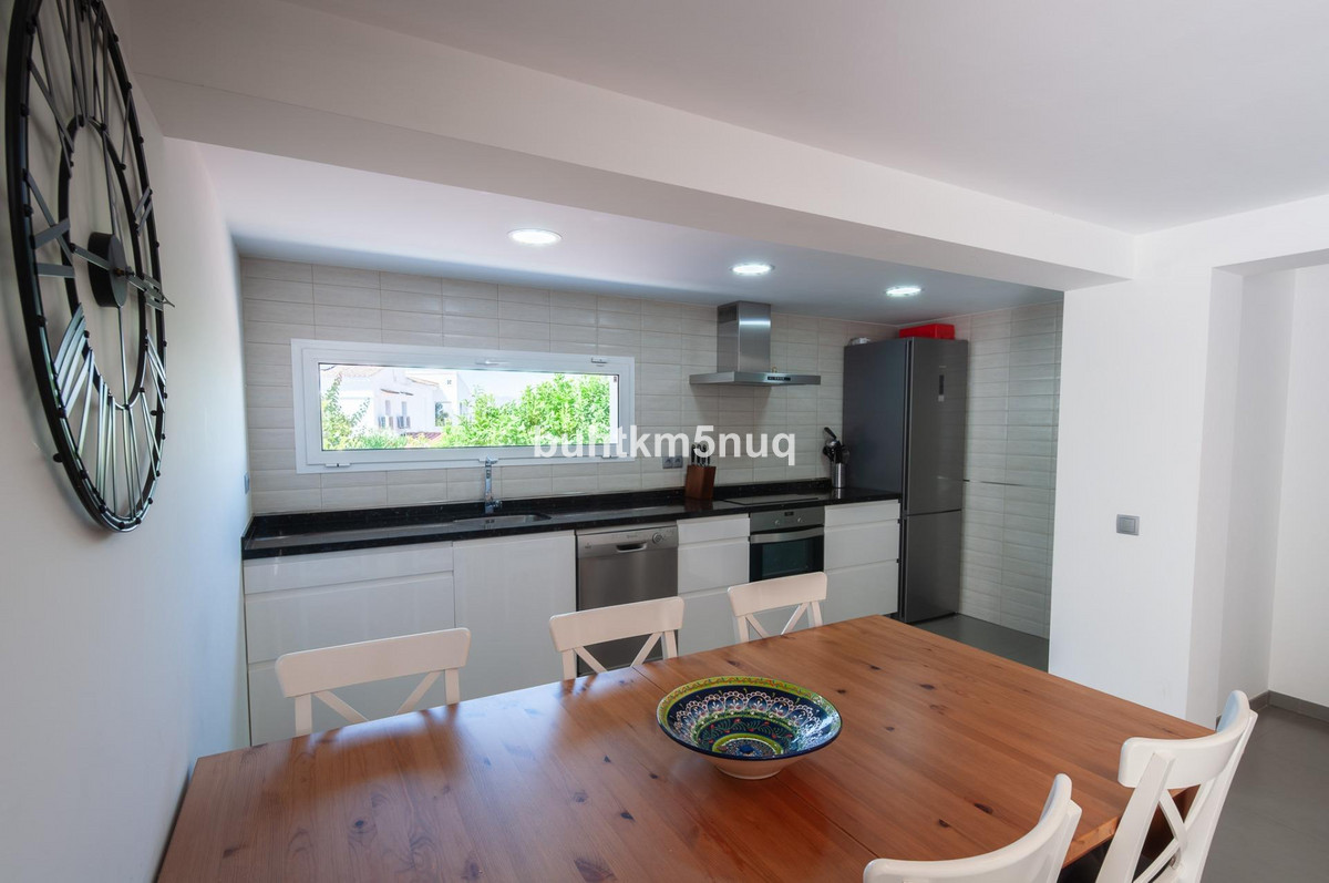 Appartement te koop in Calpe | 4 slaapkamers H5444521
